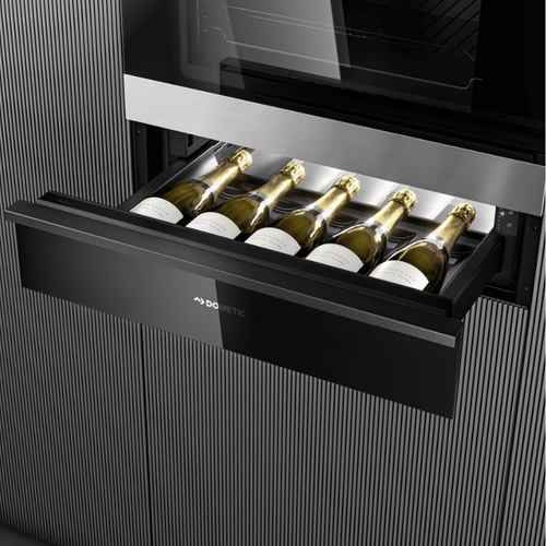 Dometic DrawBar 5B - 5 Bottles - Single Temperature Zone - Wine Draw - Integrated Wine Cooler - Black Glass Door - 597mm Wide