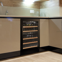 Load image into Gallery viewer, Cavin Scandinavian Collection 40 - Built In Wine Cooler - Dual Zone Wine Fridge - 40 Bottles -  595mm Wide - Black  - SW-40B

